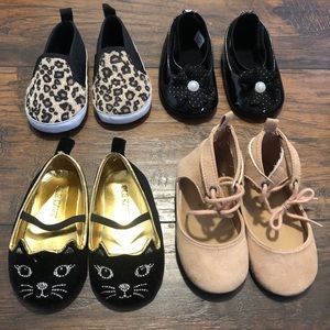 Baby shoes lot